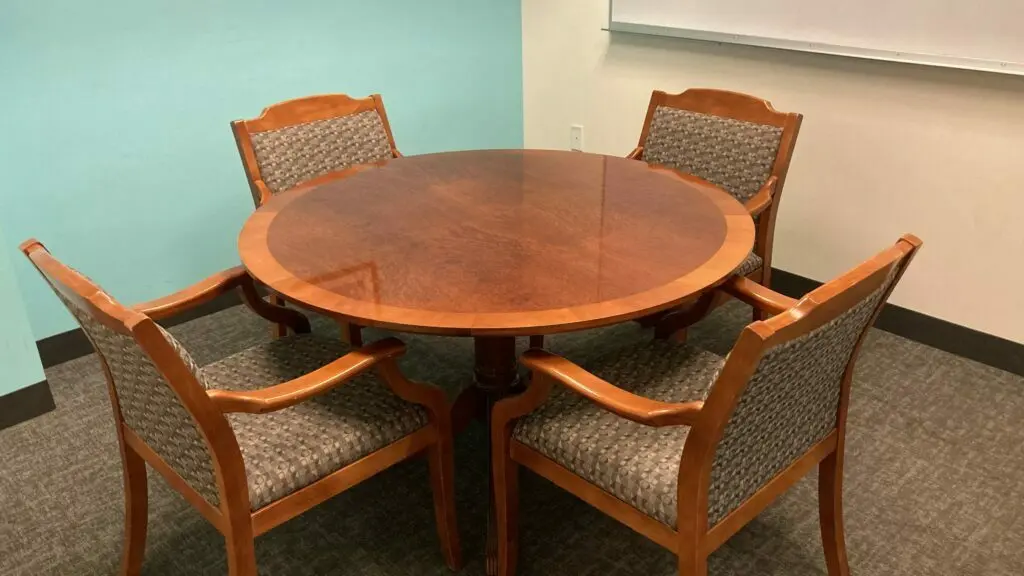 Coconut Conference Room – Seattle Private Meeting Space - Photo 2