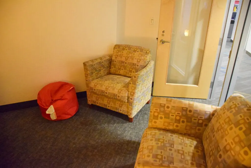 Aloha Private Meeting Room – Seattle Therapy & Quiet Space - Photo 6