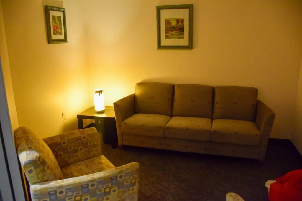 Aloha Private Meeting Room – Seattle Therapy & Quiet Space - Photo 2